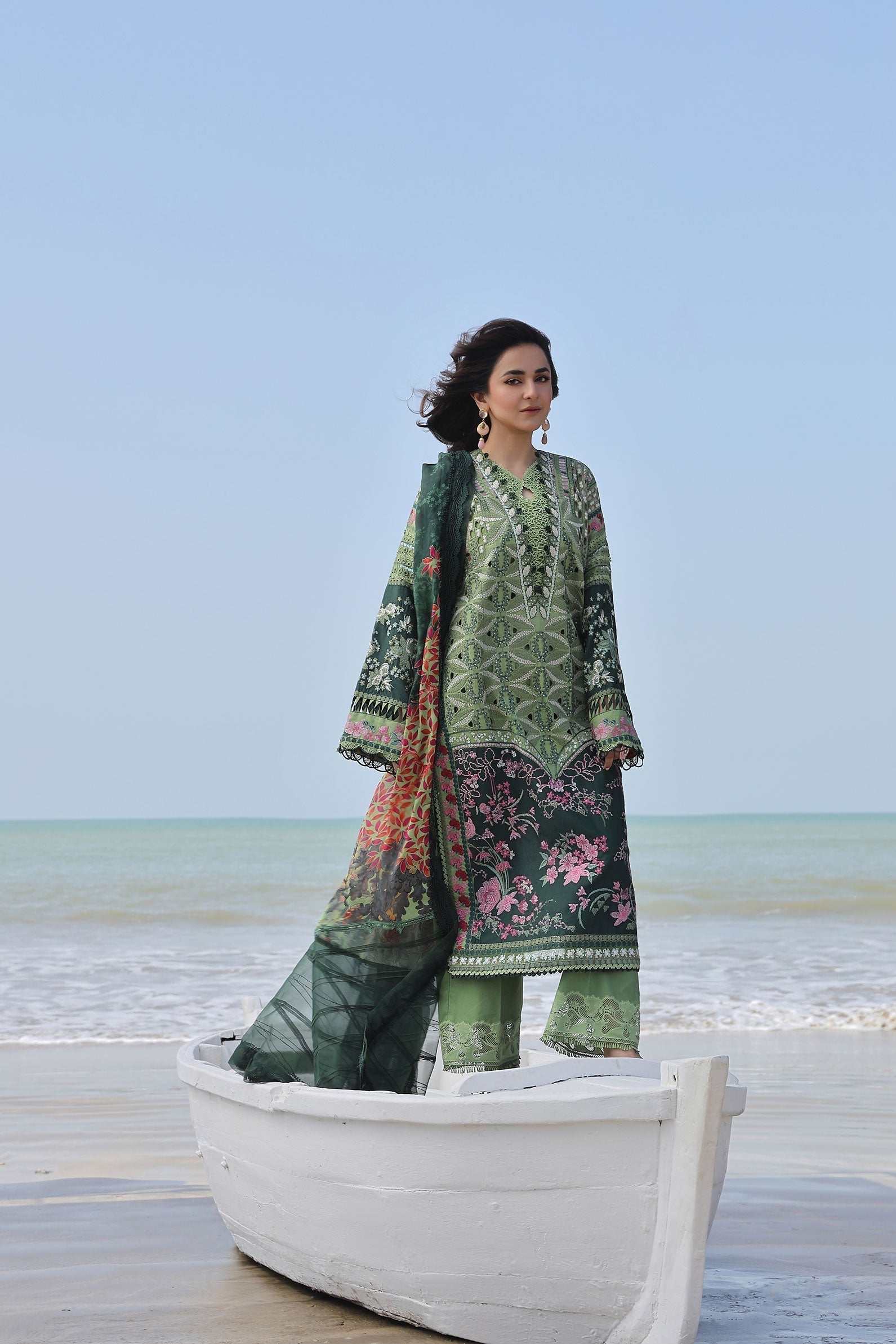 Maryam Hussain | Luxury Lawn 24 | GARDENIA - Waniyas