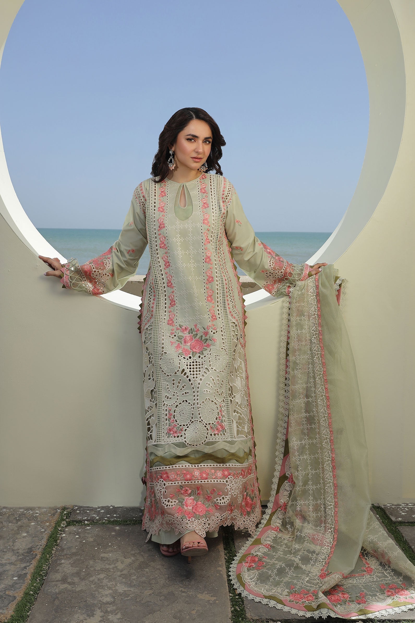 Maryam Hussain | Luxury Lawn 24 | HAVANA - Waniyas