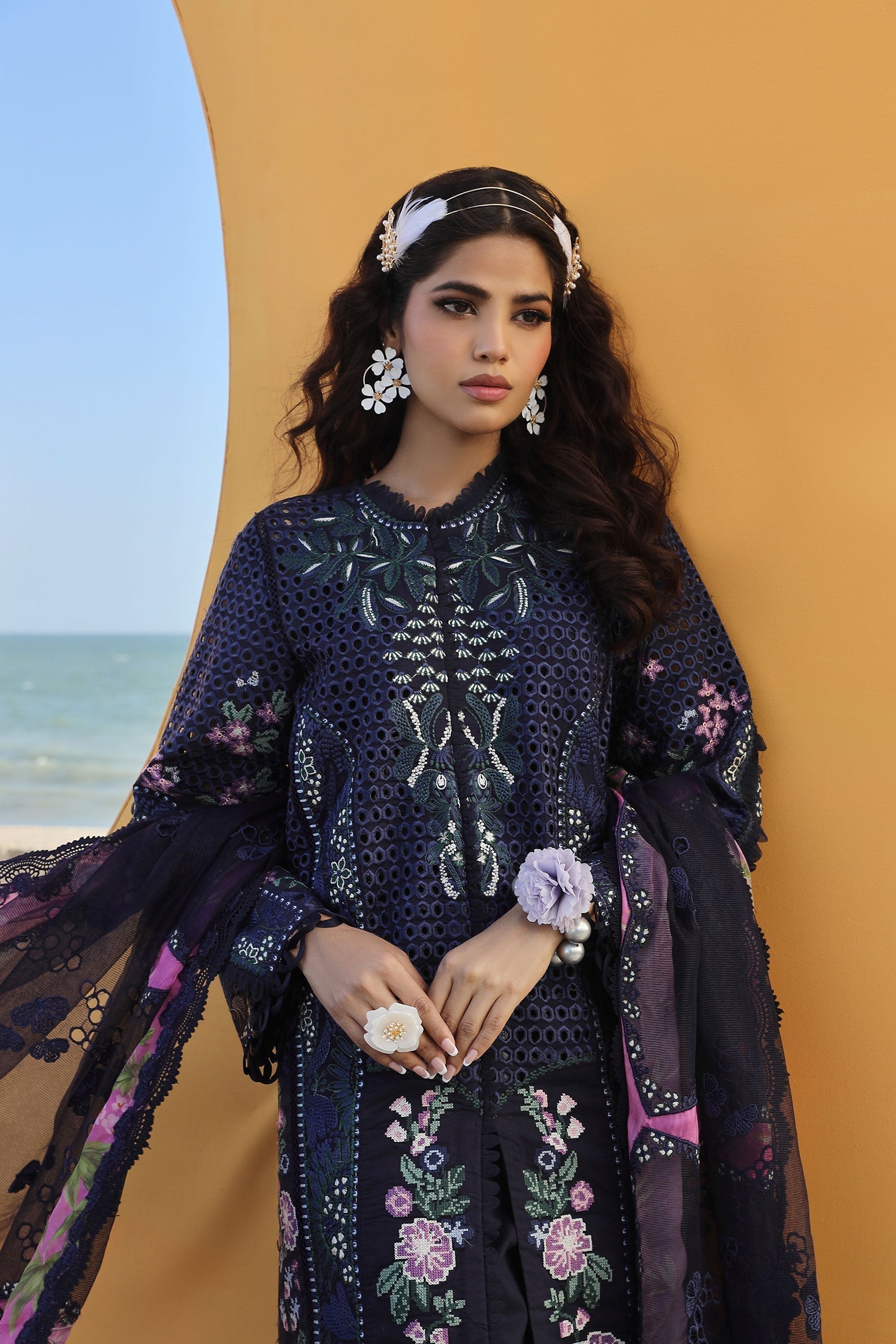 Maryam Hussain | Luxury Lawn 24 | ZOYA - Waniyas