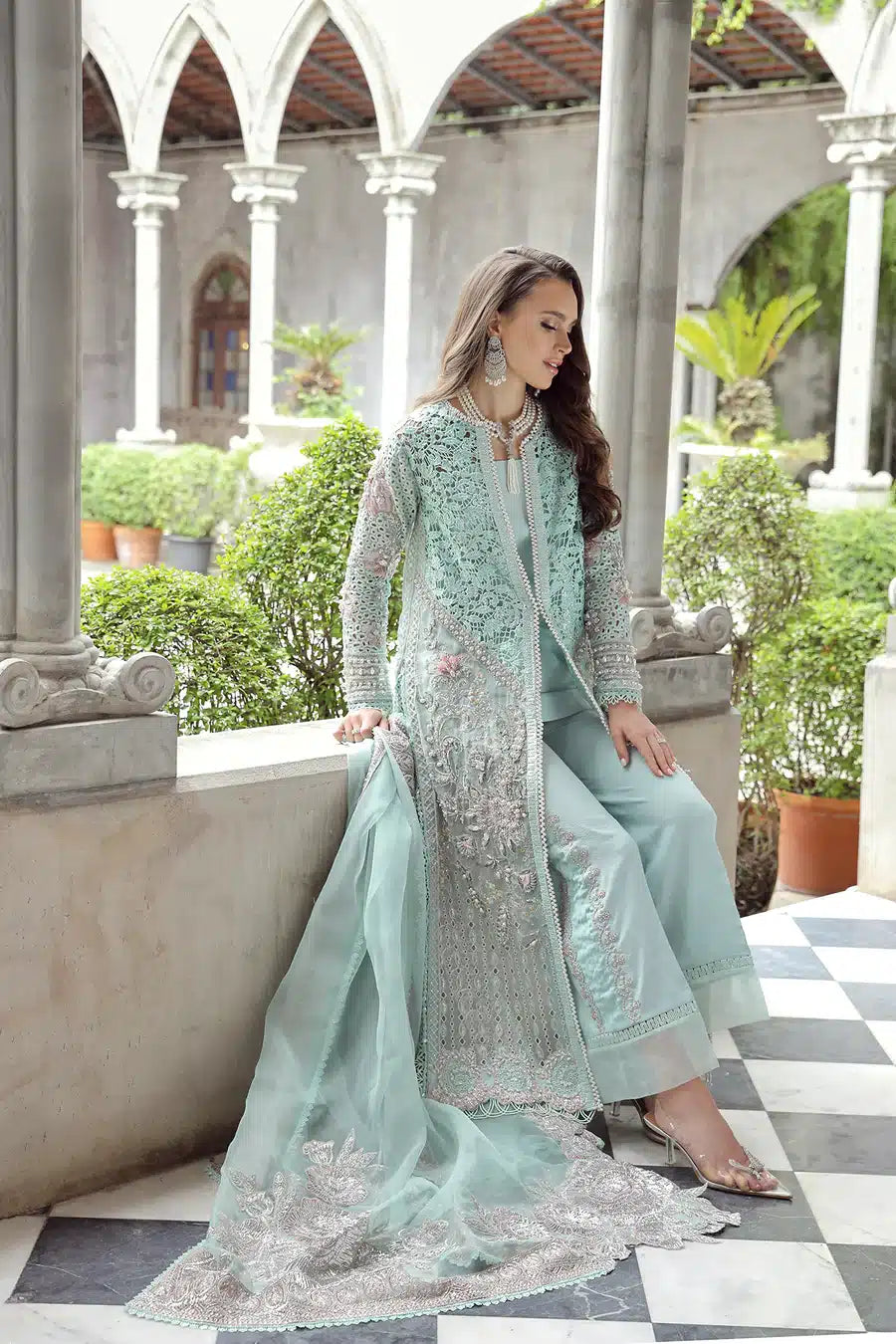 Maryam Hussain | Raha Luxury Festive 23 | Alara - Waniyas