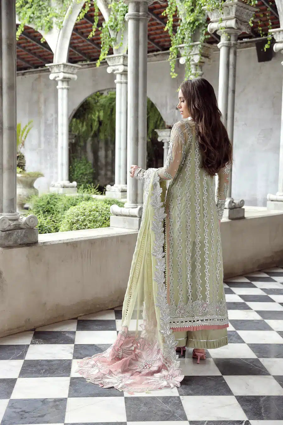 Maryam Hussain | Raha Luxury Festive 23 | Nurey - Waniyas