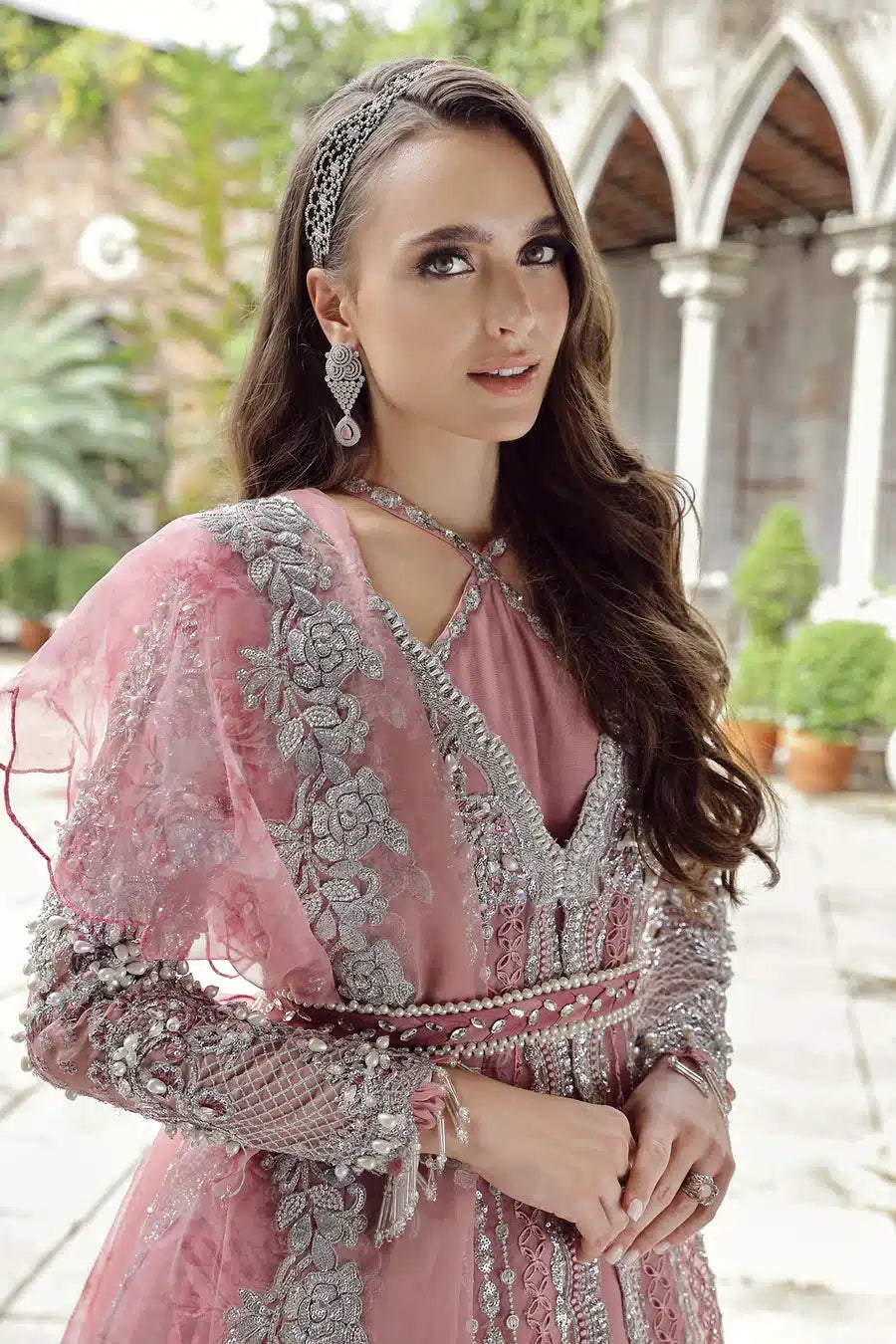 Maryam Hussain | Raha Luxury Festive 23 | Freye - Waniyas