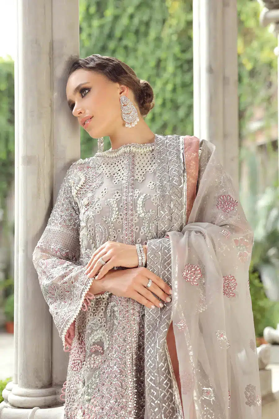 Maryam Hussain | Raha Luxury Festive 23 | Sarai - Waniyas