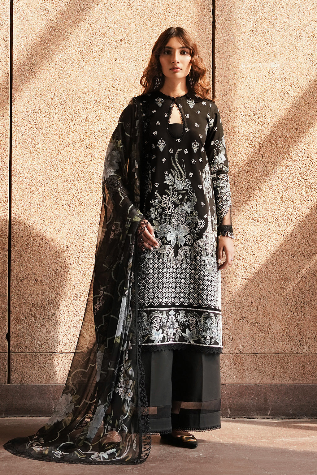 Afrozeh | Chikankari Lawn 24 | Caviar - Waniyas