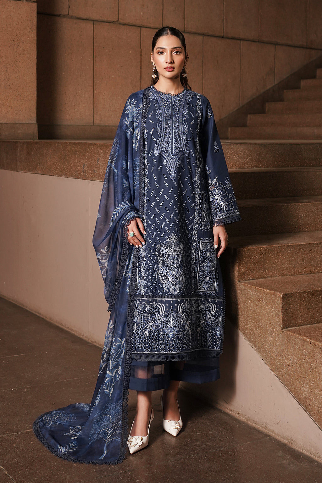 Afrozeh | Chikankari Lawn 24 | Capri - Waniyas