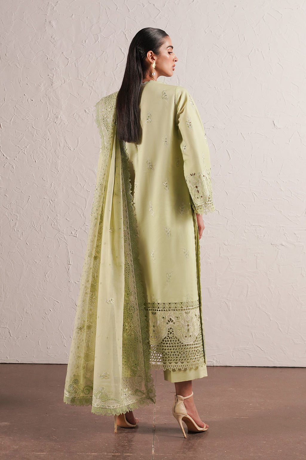 Afrozeh | Chikankari Lawn 24 | Kelly - Waniyas