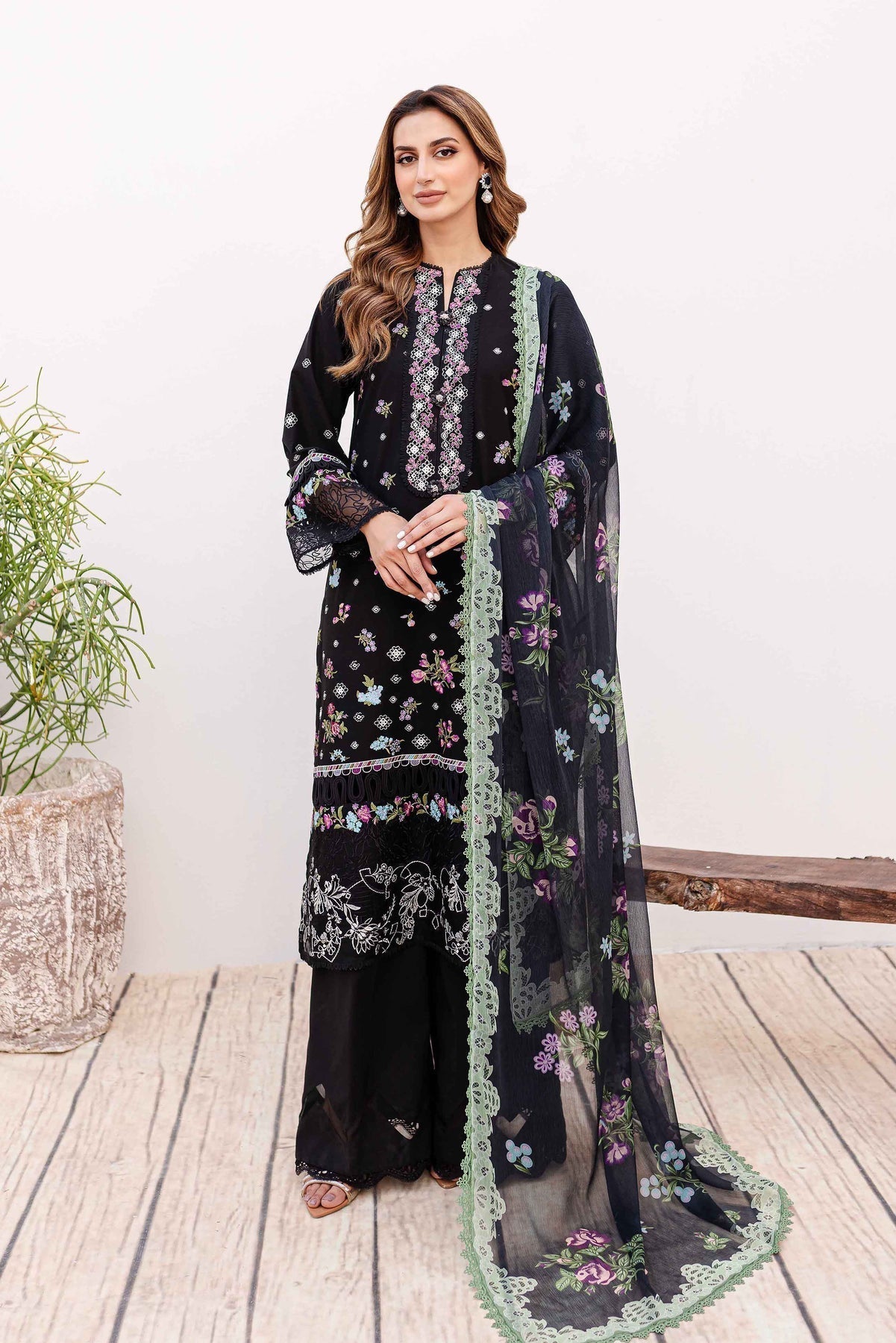 Sable Vogue | Shiree Lawn 24 | Aster - Waniyas