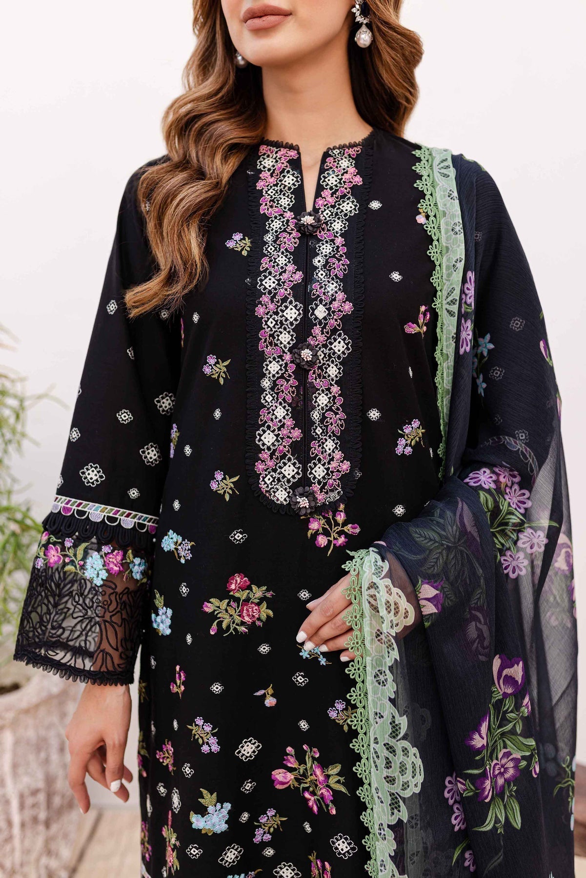 Sable Vogue | Shiree Lawn 24 | Aster - Waniyas