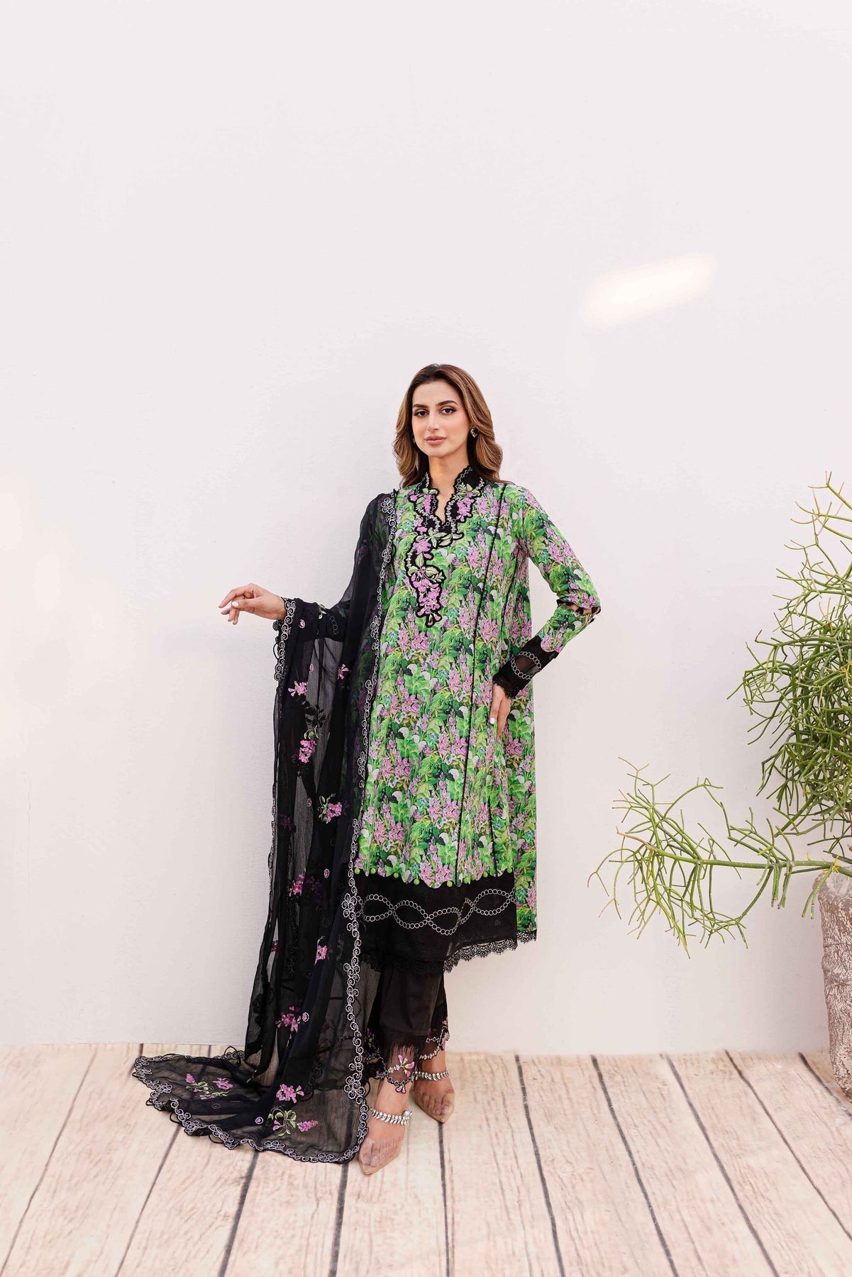 Sable Vogue | Shiree Lawn 24 | Black Iris - Waniyas