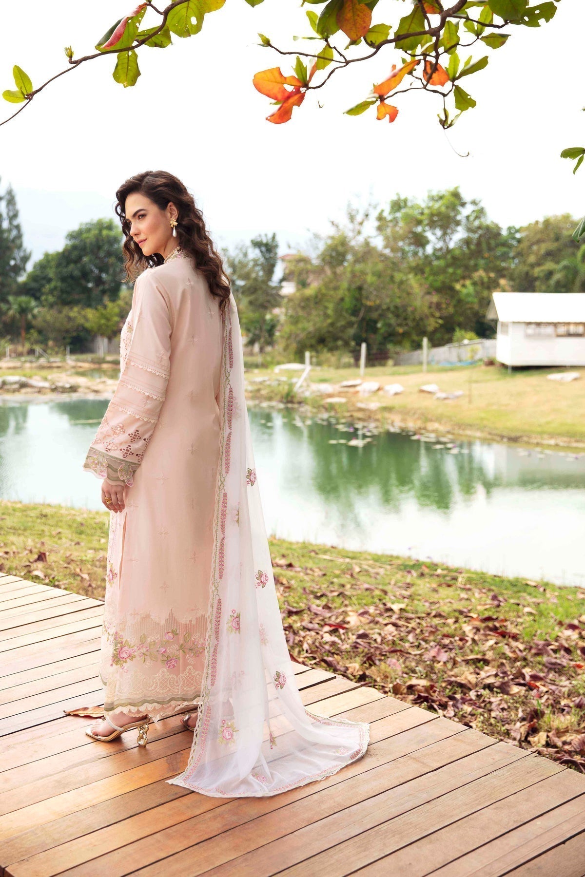 Sable Vogue | Luxury Lawn 24 | Asmara - Waniyas