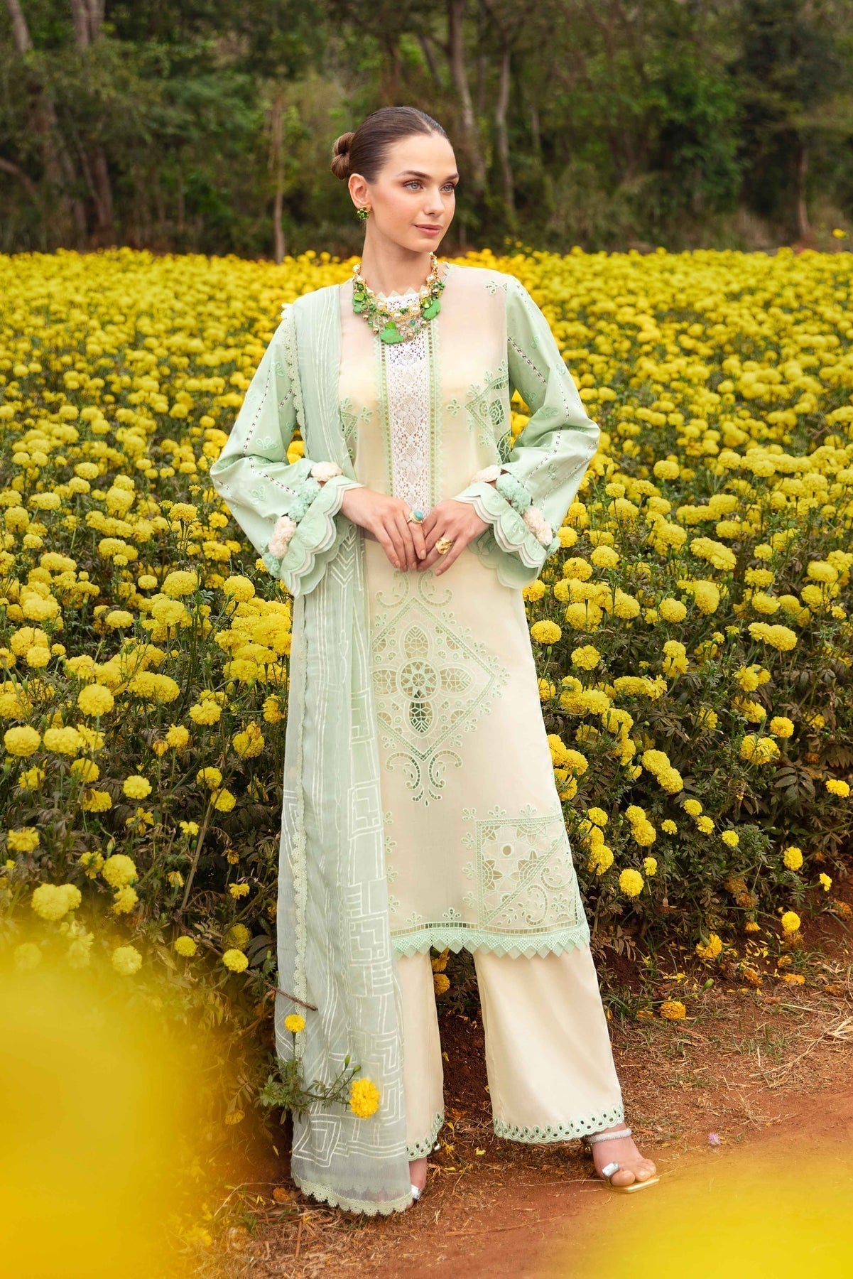 Sable Vogue | Luxury Lawn 24 | Nisa - Waniyas