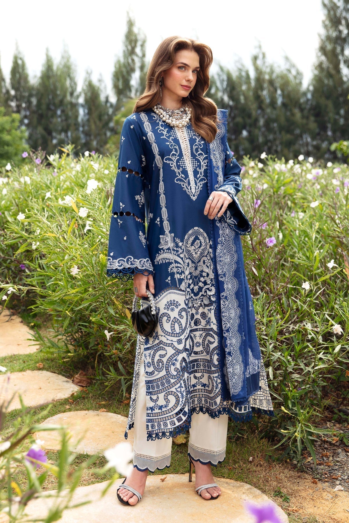 Sable Vogue | Luxury Lawn 24 | Afina - Waniyas