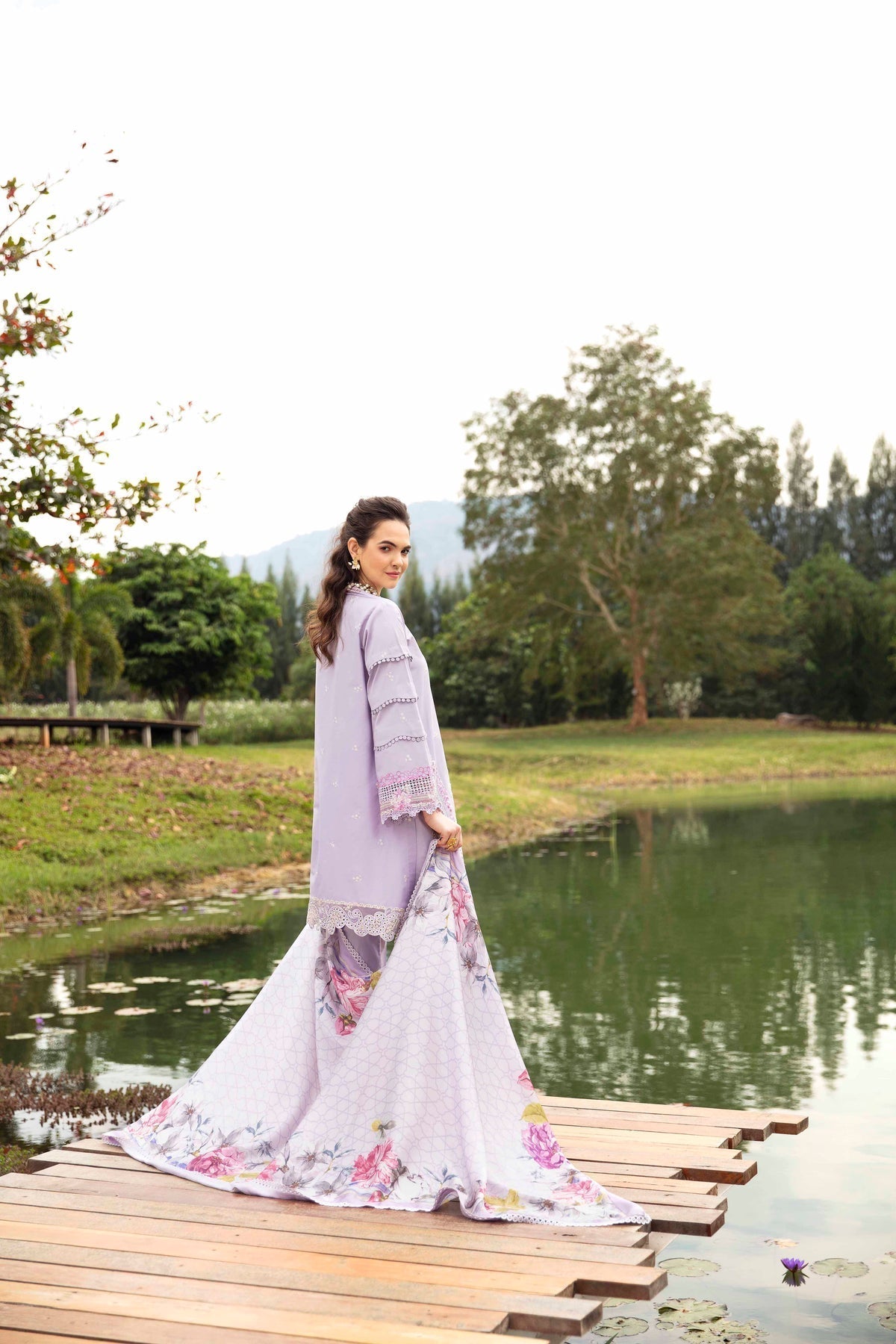 Sable Vogue | Luxury Lawn 24 | Aster - Waniyas