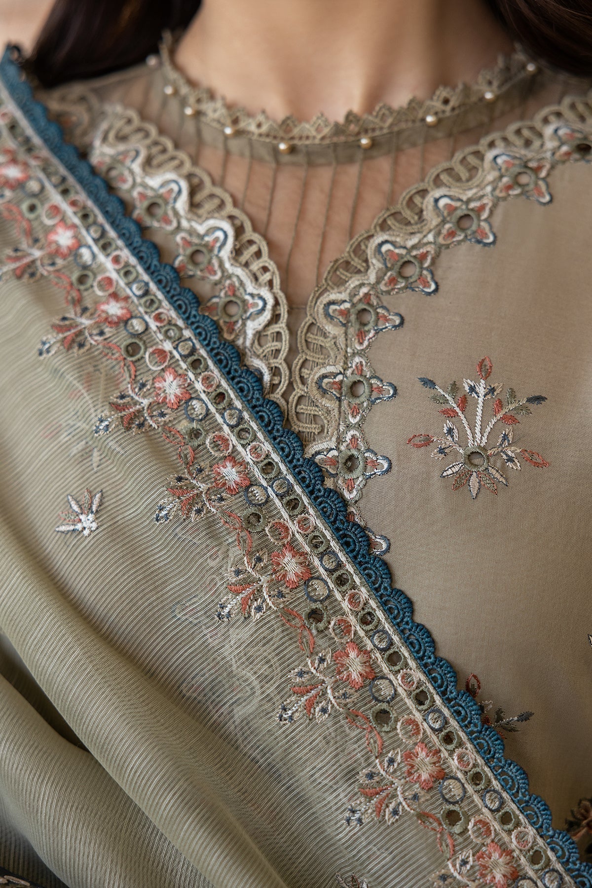 Farasha | Bahaar Embroidered Lawn | Whimsical Sage - Waniyas